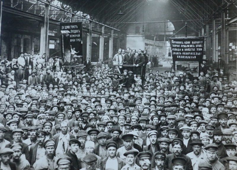 Putilov Plant, Petrograd, meeting of workers