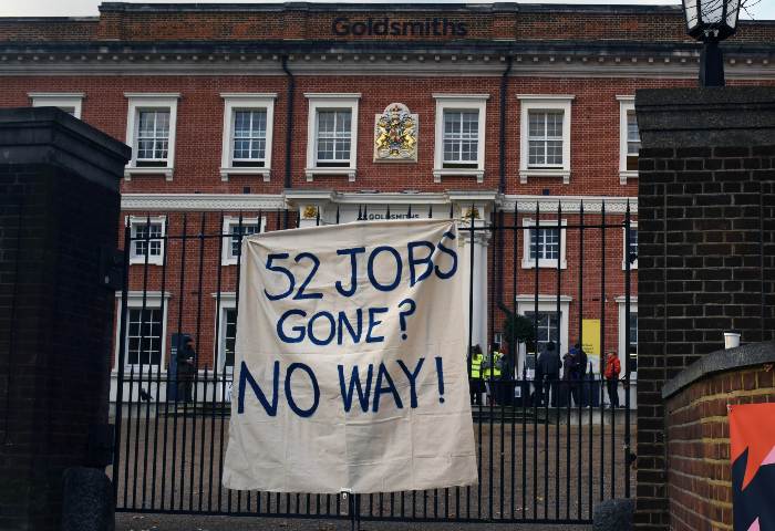 goldsmiths-picket-line-2-lg.jpg