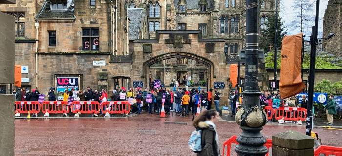glasgow-ucu-picket-line-1-lg.jpg