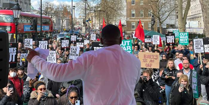 london-pa-2-april-1-lg.jpg