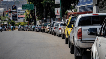 Gas line Venezuela | MR Online | A gas line in Caracas January 2021 Lines at the pump are less prevalent now the IranVenezuela agreement has stabilized fuel production in Venezuela El Universal | MR Online